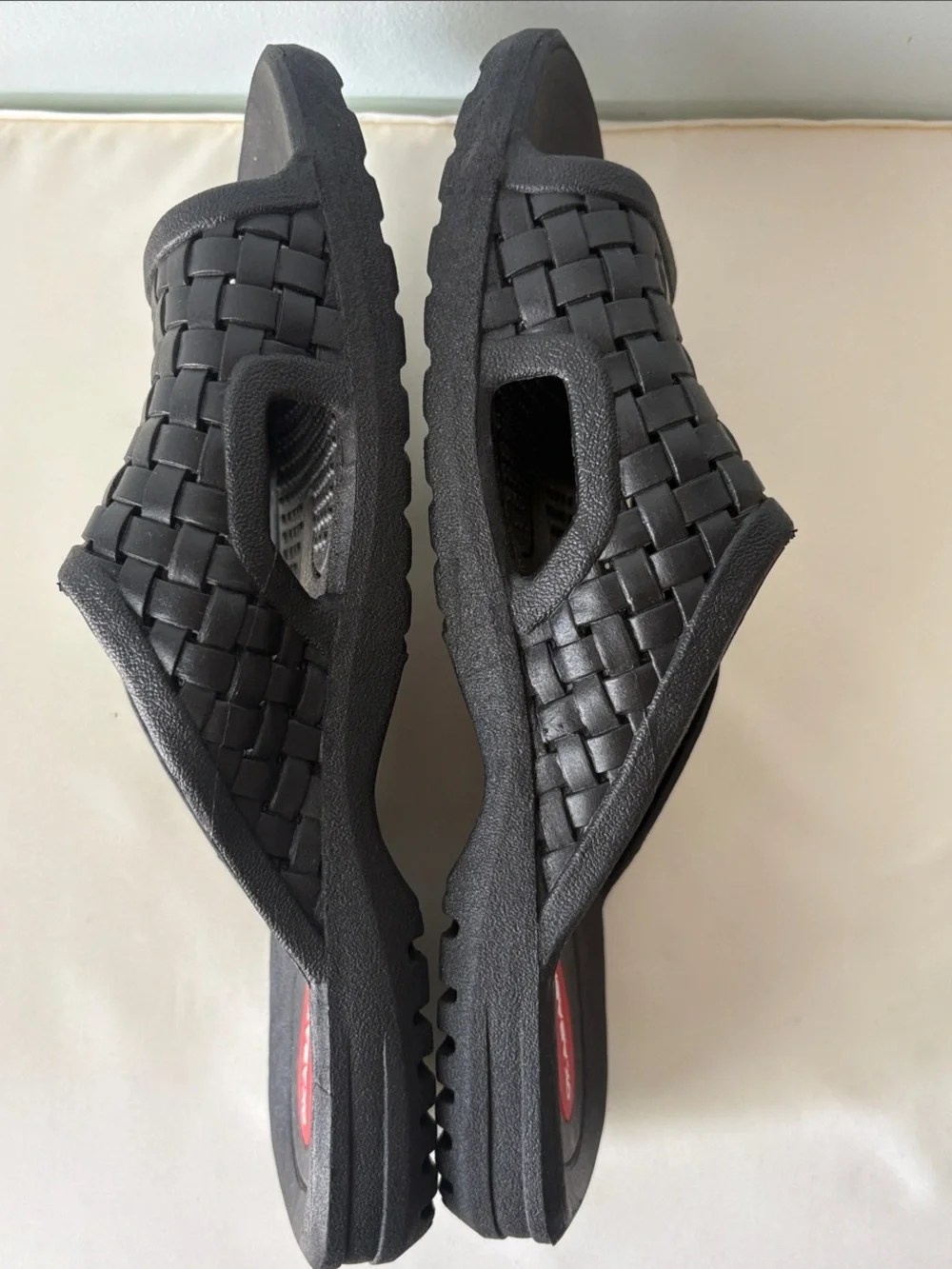 Okabashi Black Rubber Woven Slide Sandals for Men - Slip-On Comfort